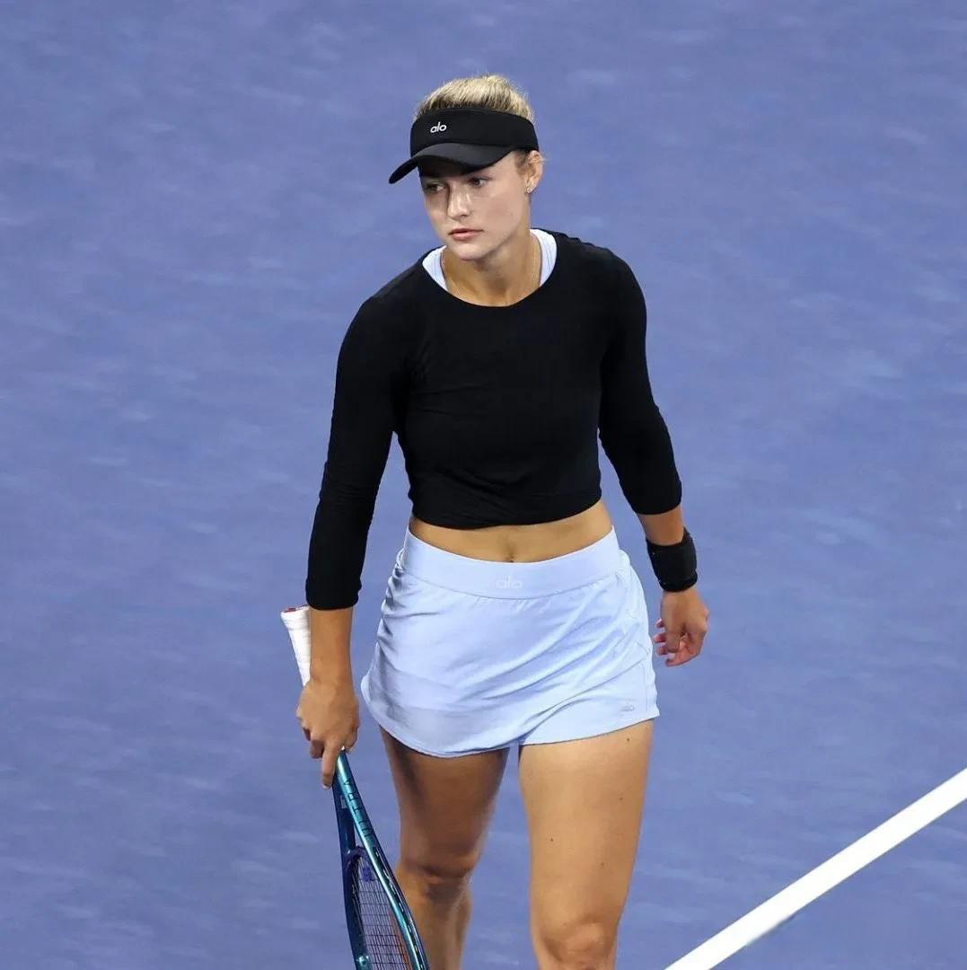 中国足球的 中国足球的