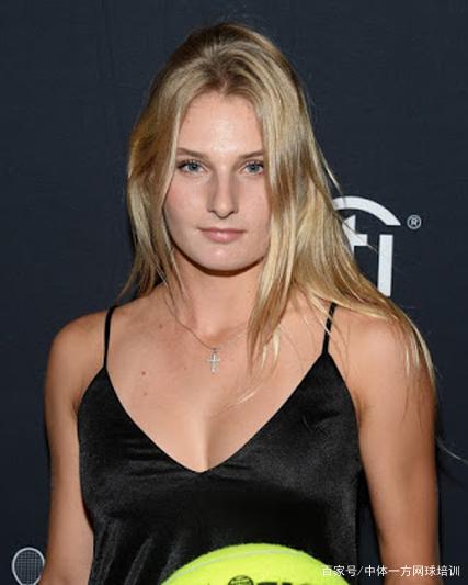 他与麦肯罗 他与麦肯罗