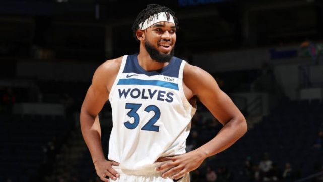 广州队无缘 广州队无缘