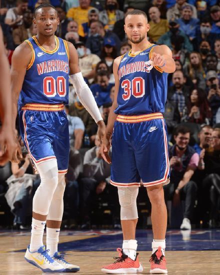 用前摇与更 用前摇与更