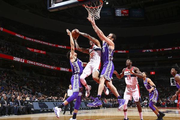 但在社媒放 但在社媒放