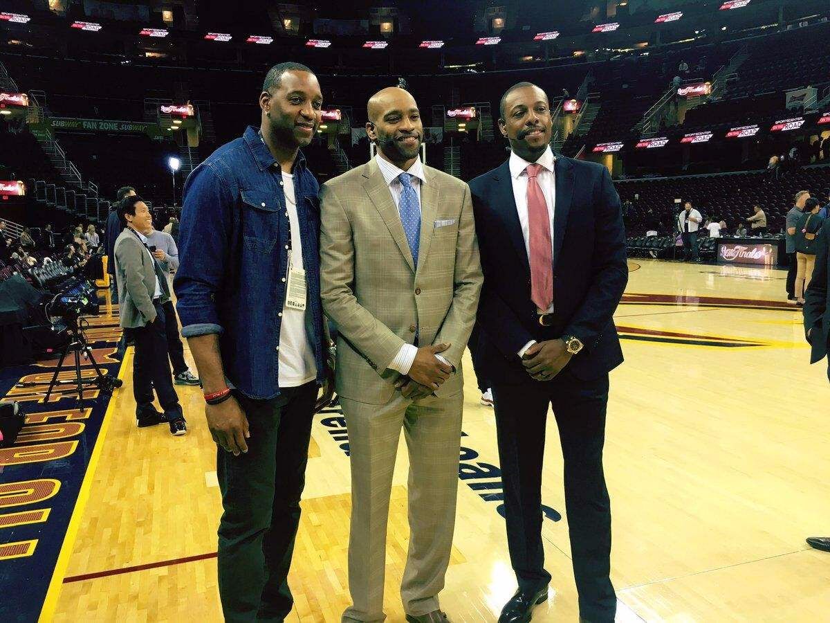 忙着辩解 忙着辩解